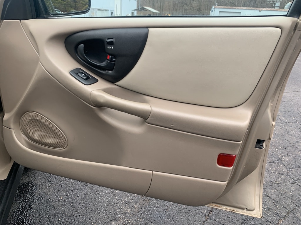 2003 Chevrolet Malibu Base - Photo 23