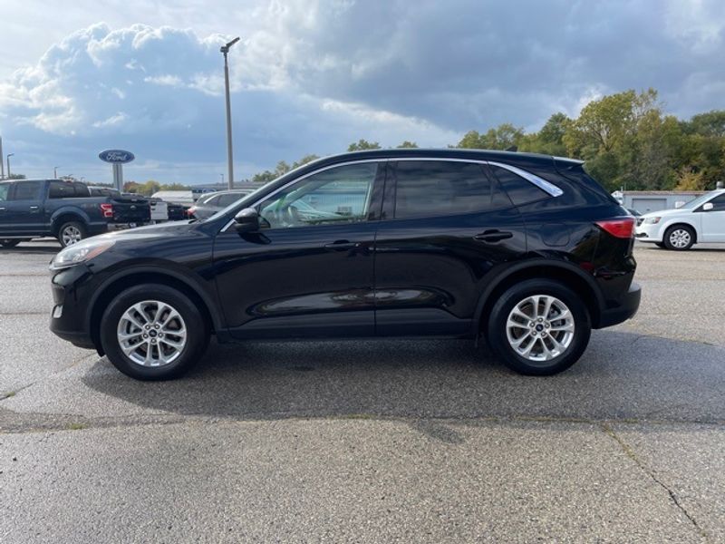Used 2021 Ford Escape SE with VIN 1FMCU9G64MUA08953 for sale in Lake Geneva, WI