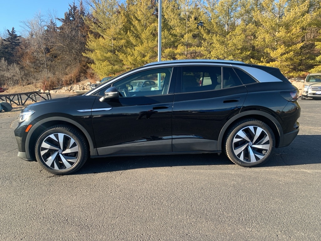 Used 2021 Volkswagen ID.4 PRO S with VIN WVGUNPE26MP058645 for sale in Lake Geneva, WI