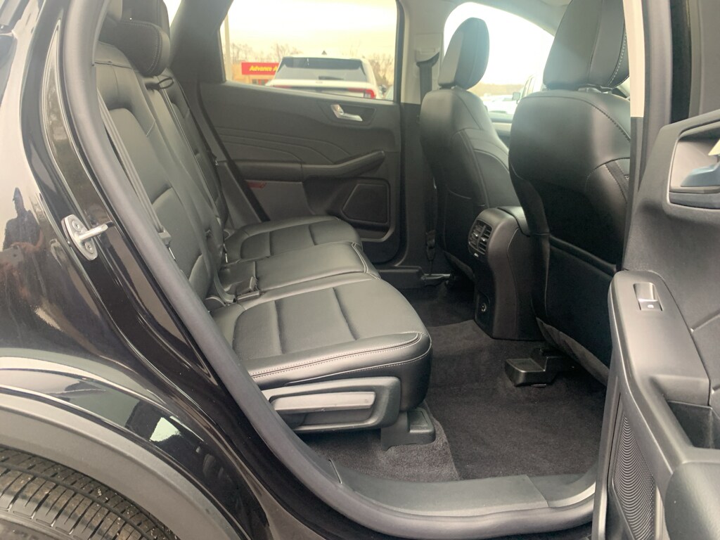 2022 Ford Escape Titanium - Photo 29