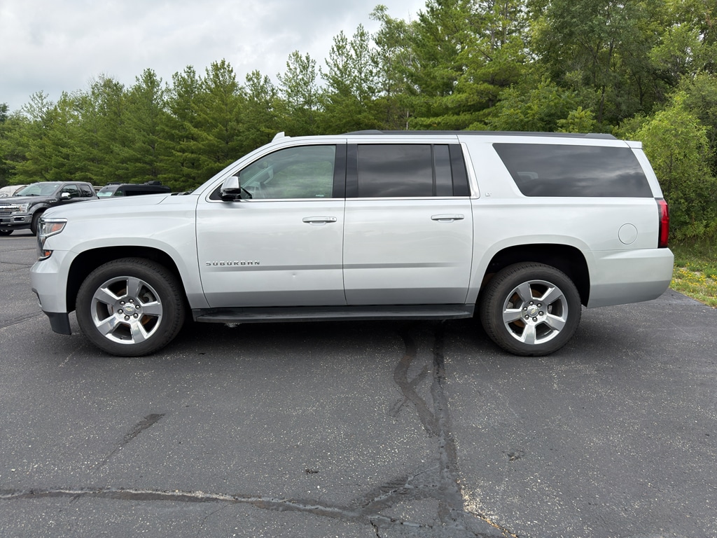 Used 2017 Chevrolet Suburban LT with VIN 1GNSKHKC3HR297501 for sale in Lake Geneva, WI