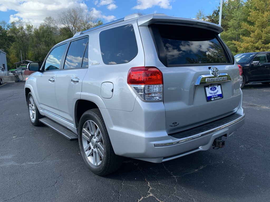 2010 Toyota 4Runner Limited photo 2