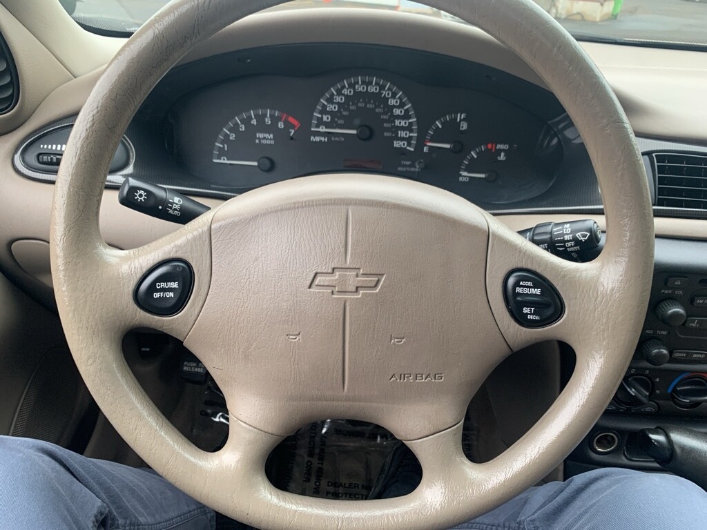 2003 Chevrolet Malibu Base - Photo 11