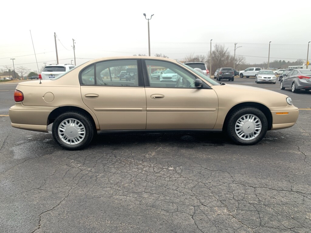 2003 Chevrolet Malibu Base - Photo 6
