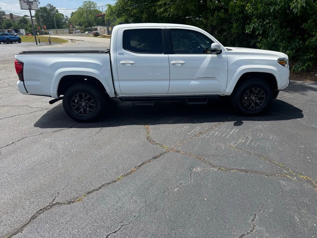 2022 Toyota Tacoma SR5 - Photo 10