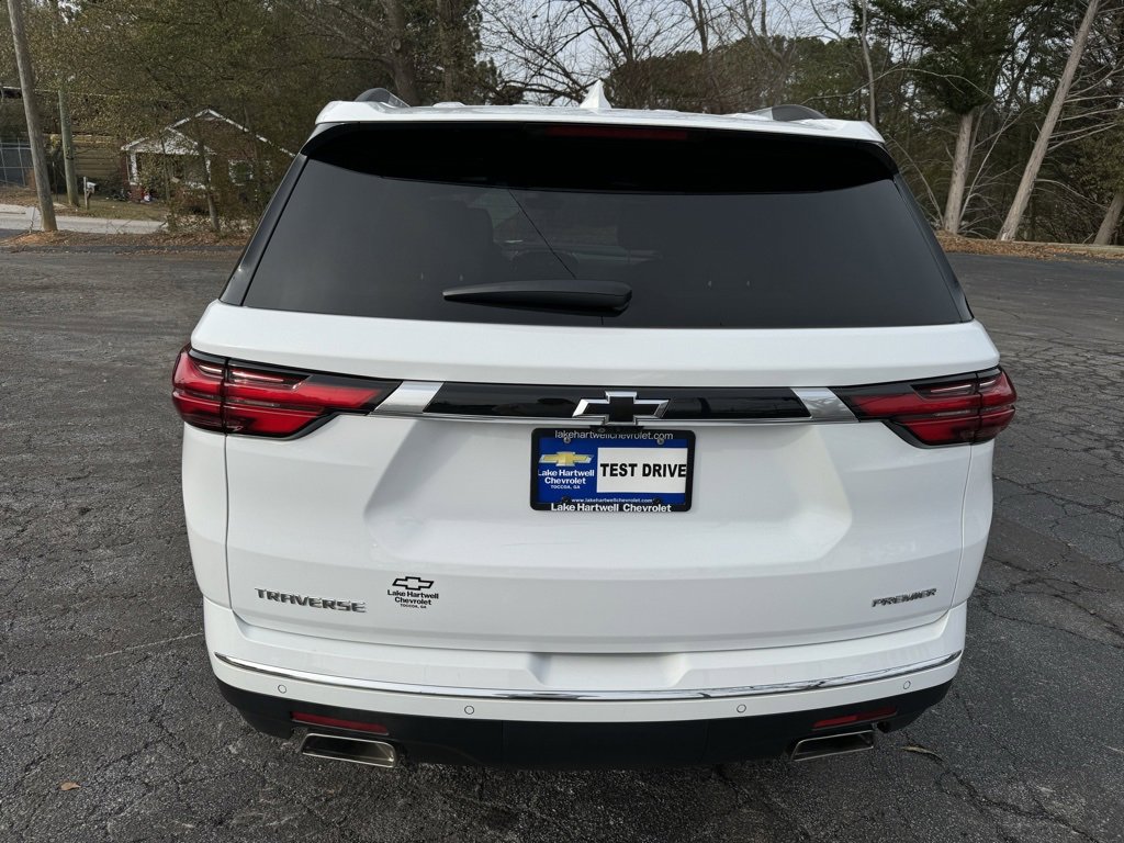 2022 Chevrolet Traverse Premier photo 3
