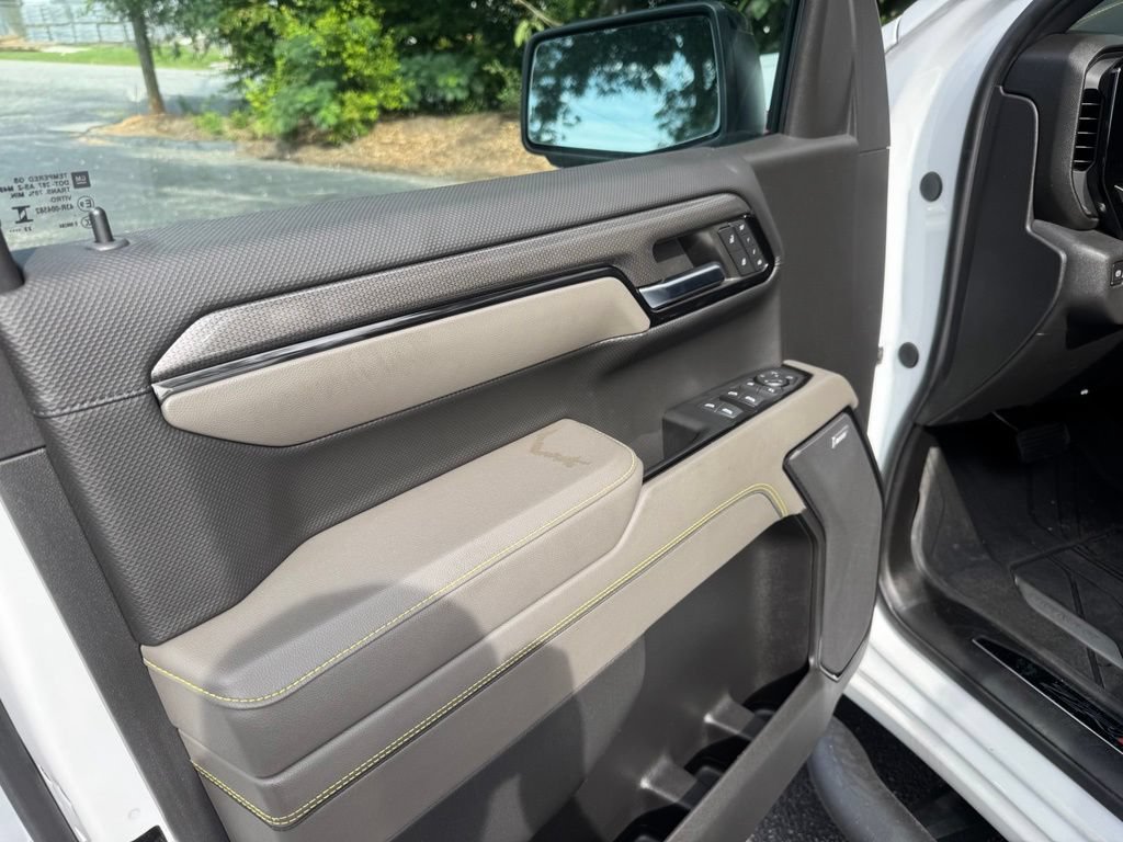 2024 Chevrolet Silverado 1500 ZR2 - Photo 15