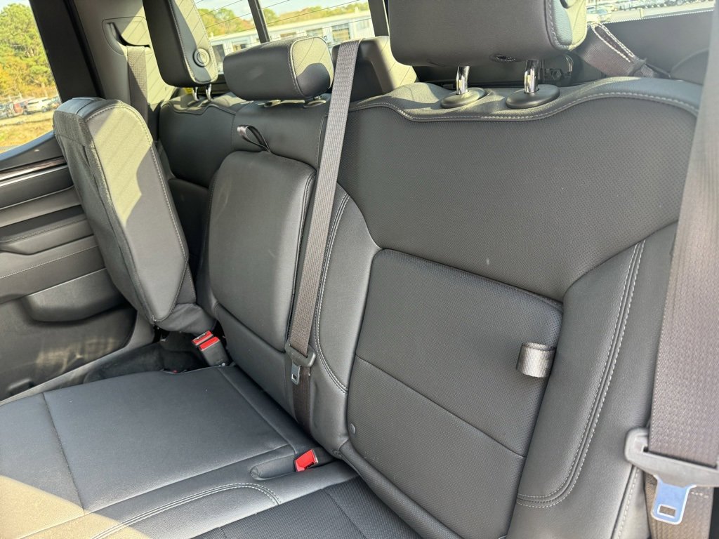 2023 Chevrolet Silverado 1500 LTZ photo 4