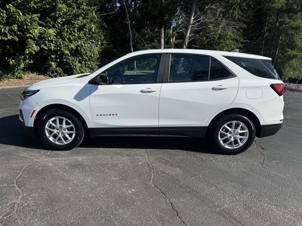 Used 2022 Chevrolet Equinox LS with VIN 2GNAXHEV5N6144250 for sale in Toccoa, GA