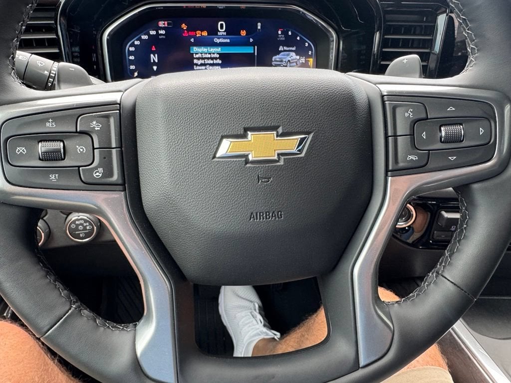 2025 Chevrolet Silverado 1500 LTZ - Photo 22