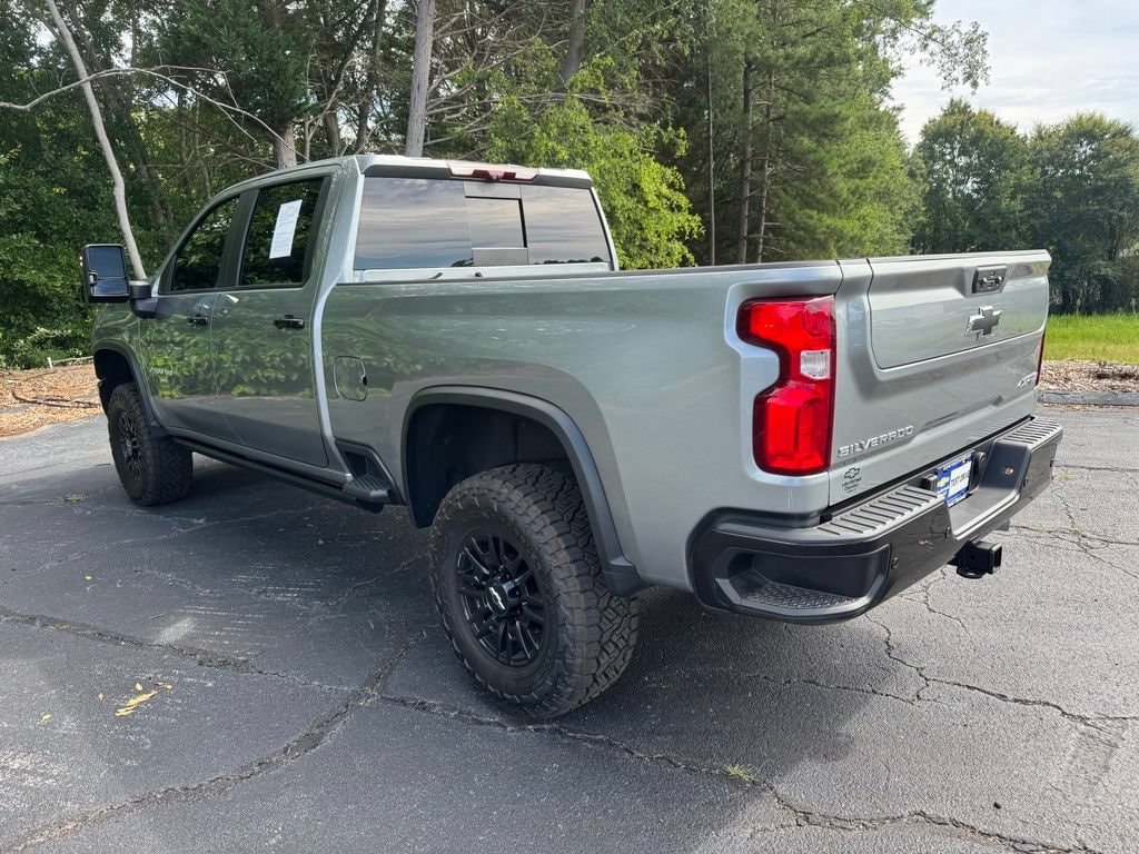 2024 Chevrolet Silverado 2500HD ZR2 - Photo 3