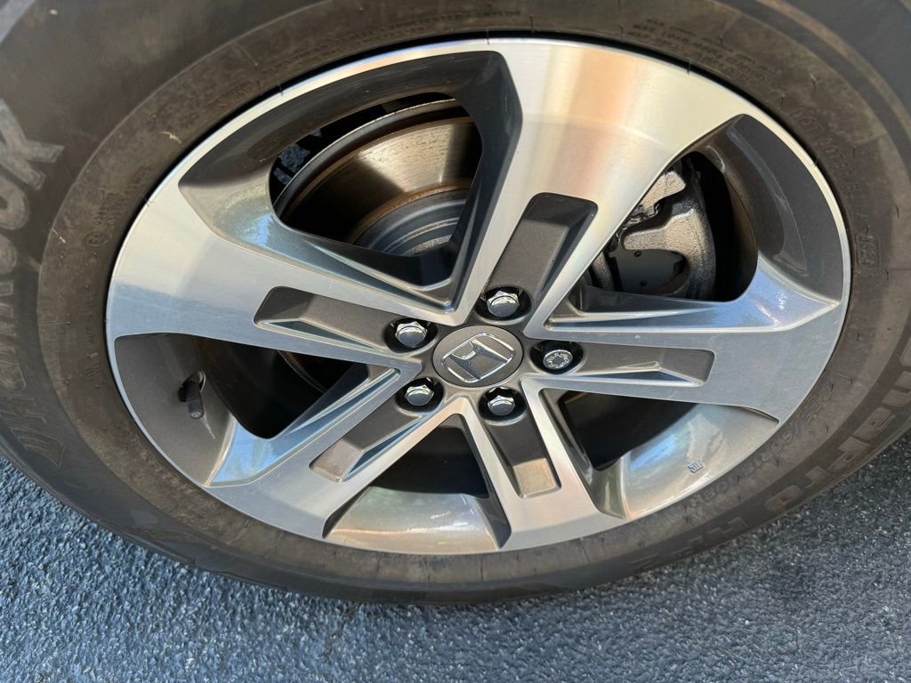2025 Honda Pilot EX-L - Photo 11