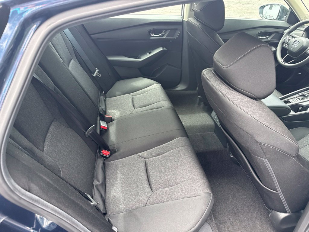 2025 Honda Accord SE - Photo 8