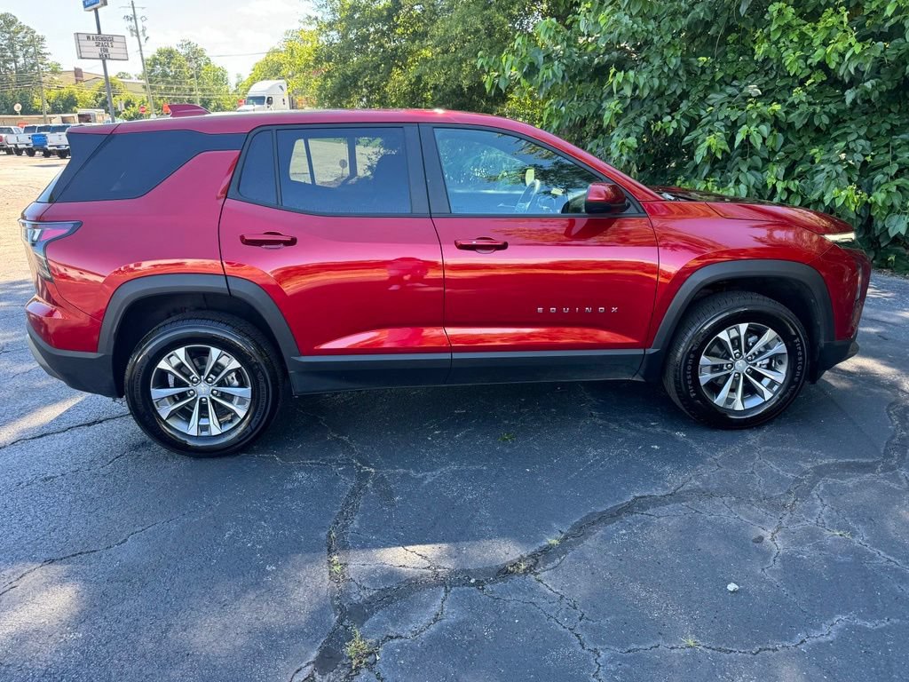 2026 Chevrolet Equinox LT - Photo 9
