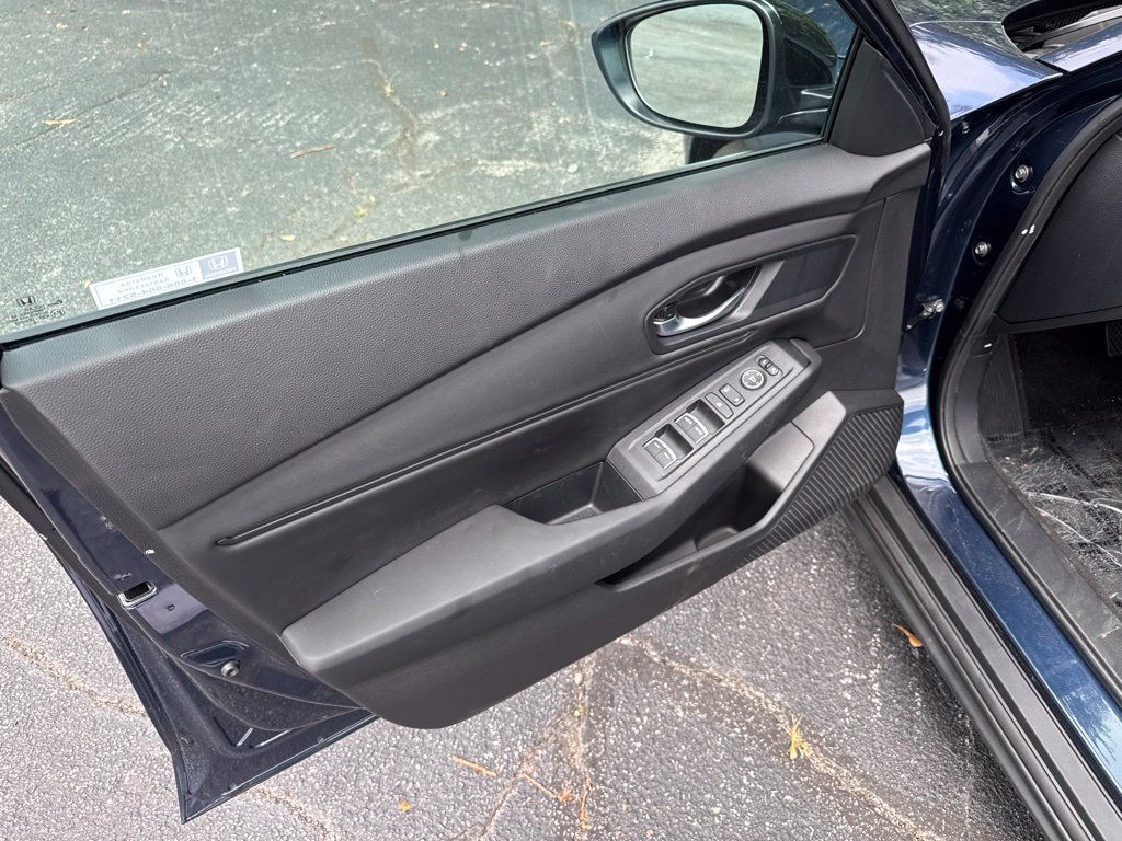 2025 Honda Accord SE - Photo 14