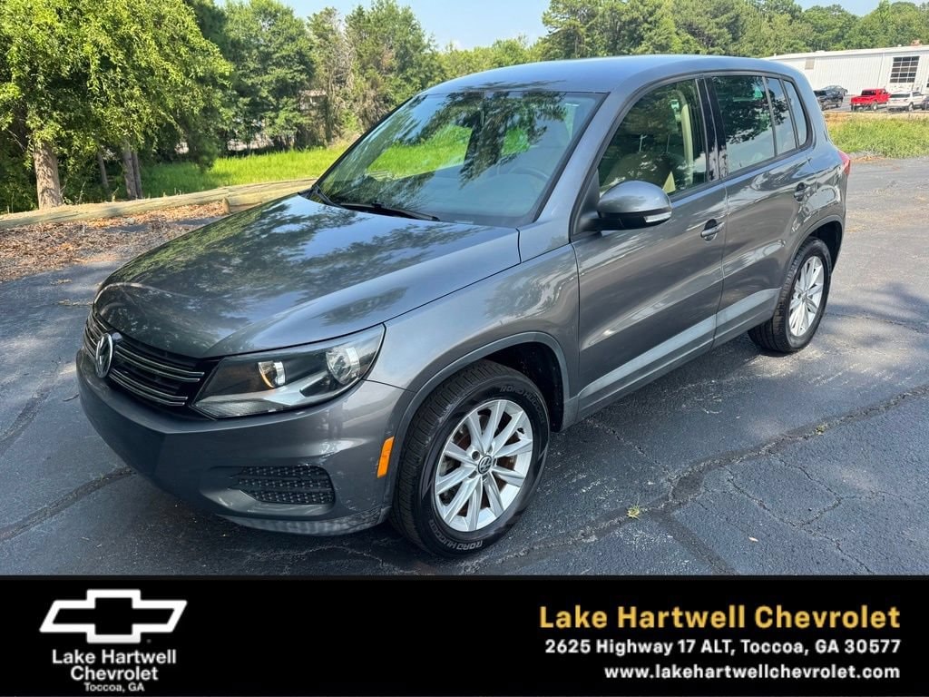 2014 Volkswagen Tiguan 2.0T SE's photo
