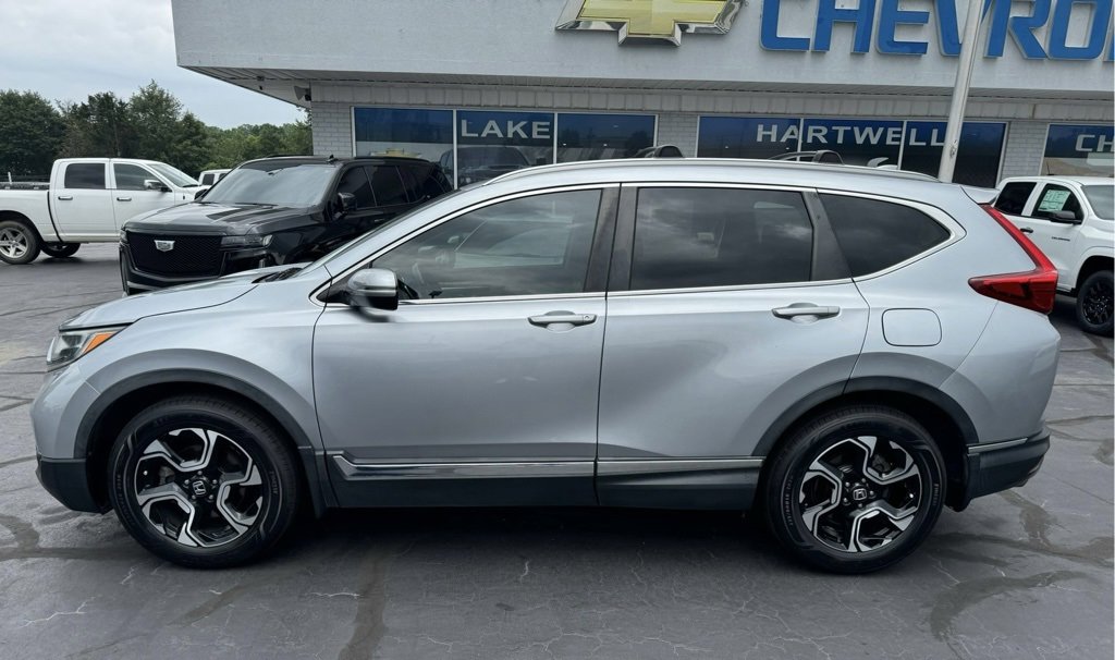 Used 2018 Honda CR-V Touring with VIN 7FARW1H90JE042870 for sale in Toccoa, GA