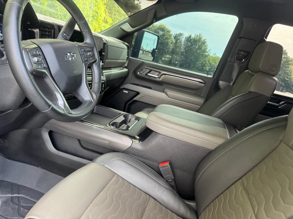 2024 Chevrolet Silverado 2500HD ZR2 - Photo 21