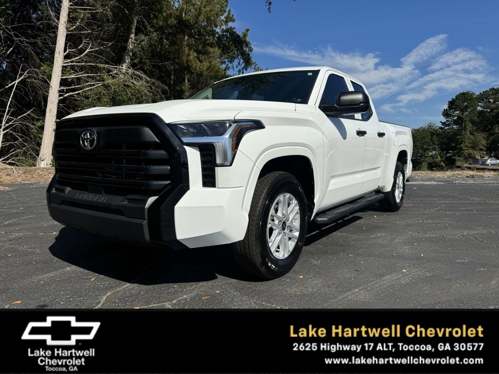 2022 Toyota Tundra SR's photo