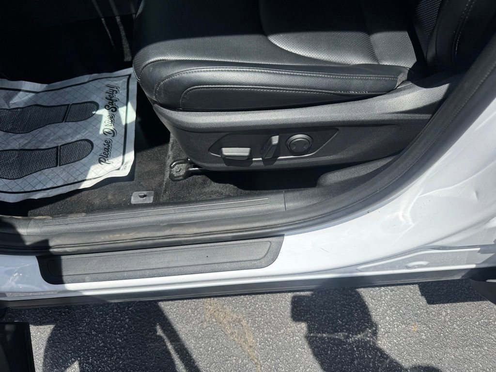 2023 Kia Sportage EX - Photo 15