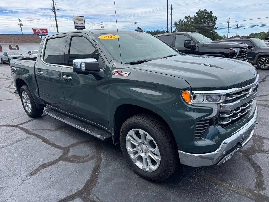 2025 Chevrolet Silverado 1500 LTZ - Photo 14