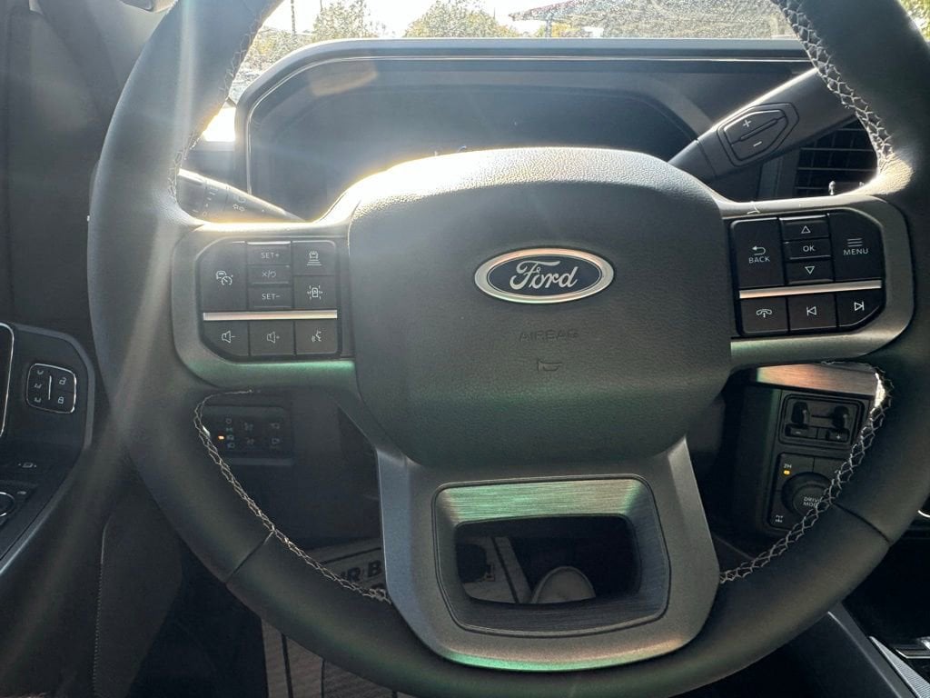 2025 Ford F-350 Super Duty Lariat - Photo 18