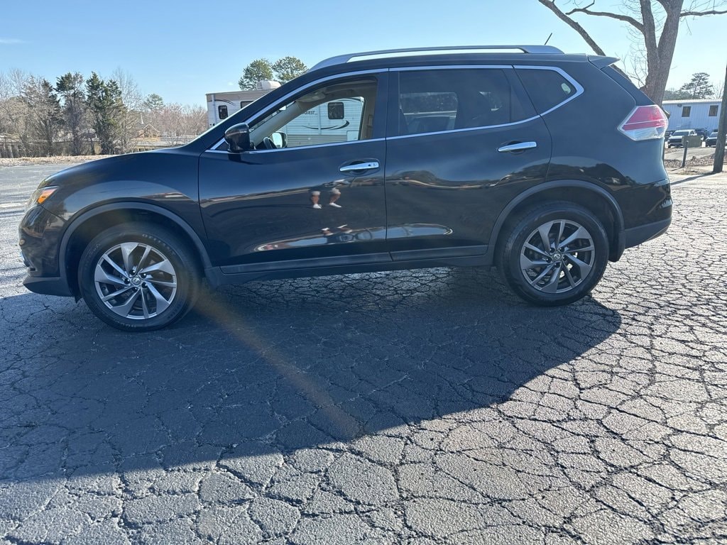 Used 2016 Nissan Rogue SL with VIN 5N1AT2MV4GC923812 for sale in Toccoa, GA