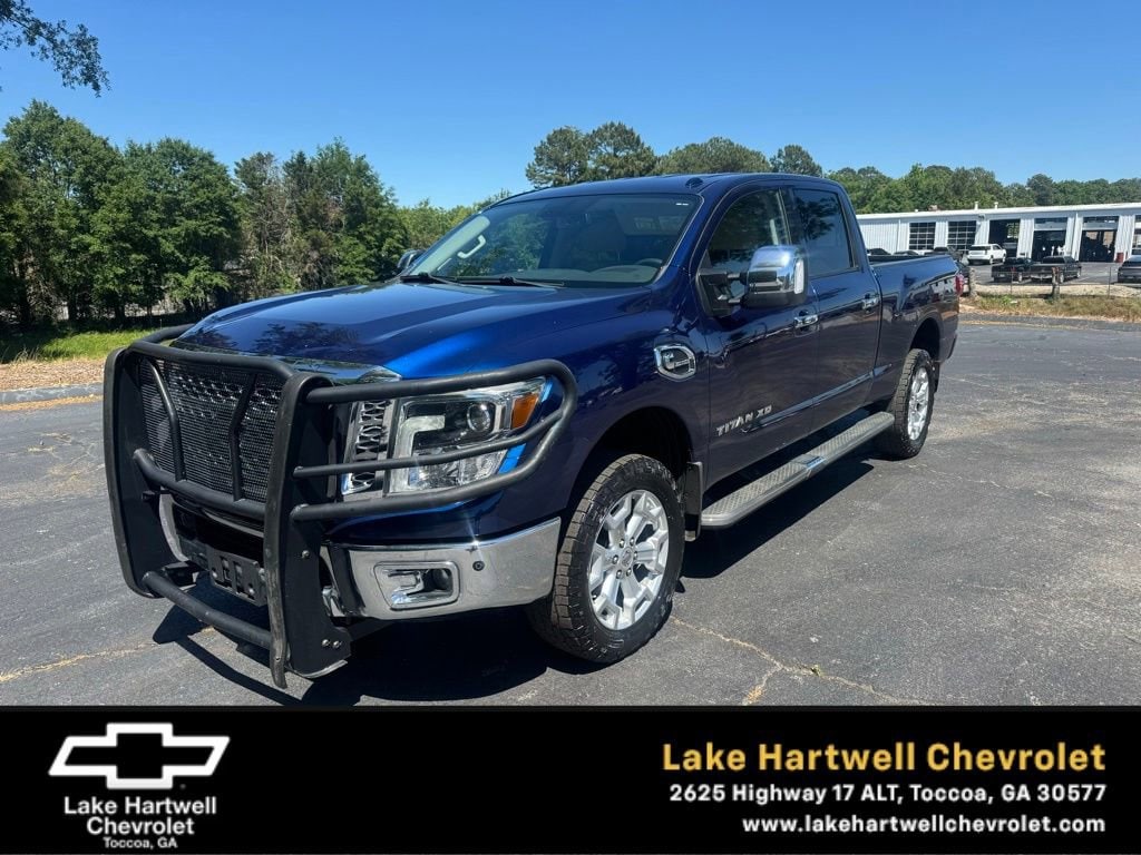 2017 Nissan Titan XD SL Diesel Crew Cab 4x4 SWB's photo