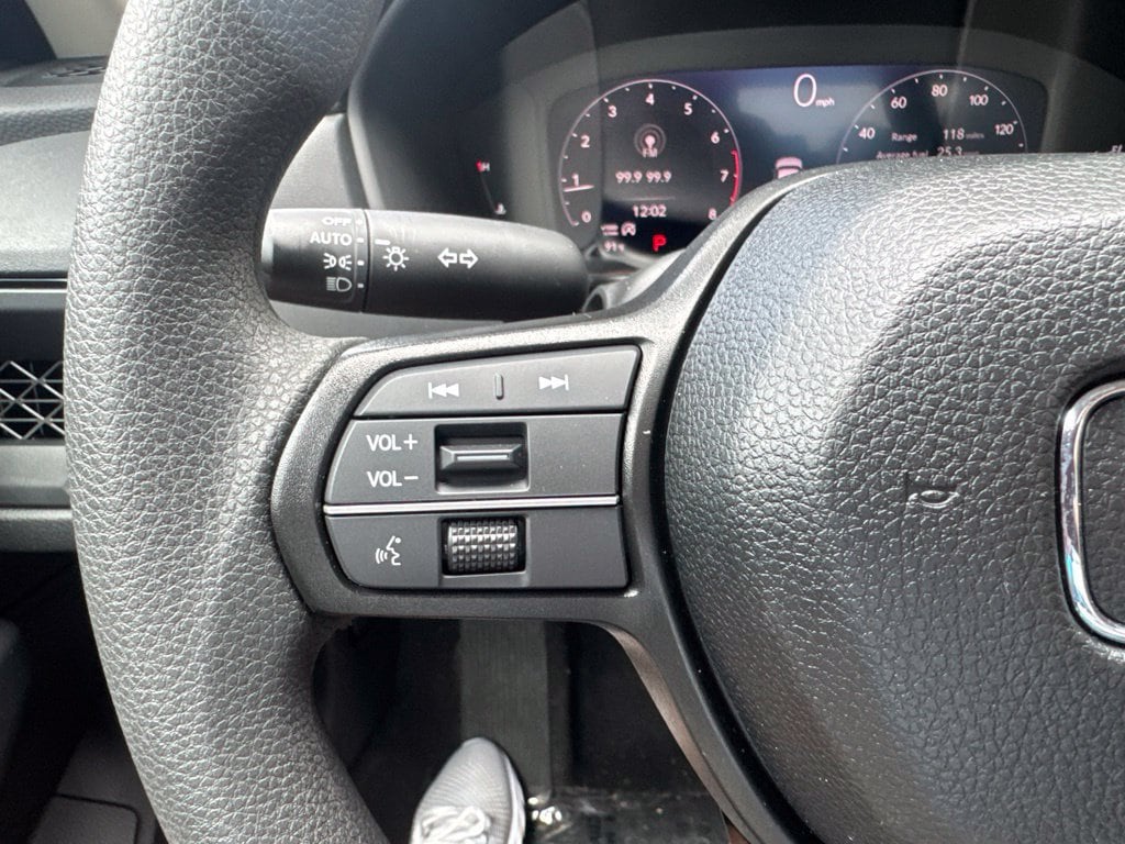 2025 Honda Accord SE - Photo 20