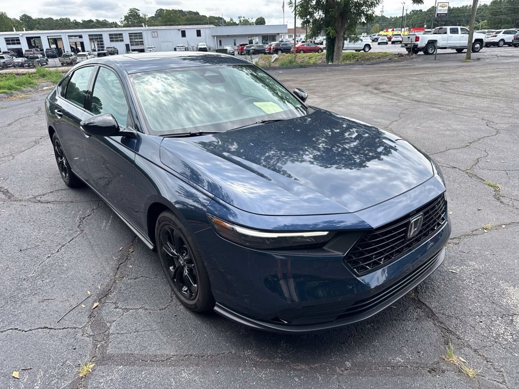 2025 Honda Accord SE - Photo 12