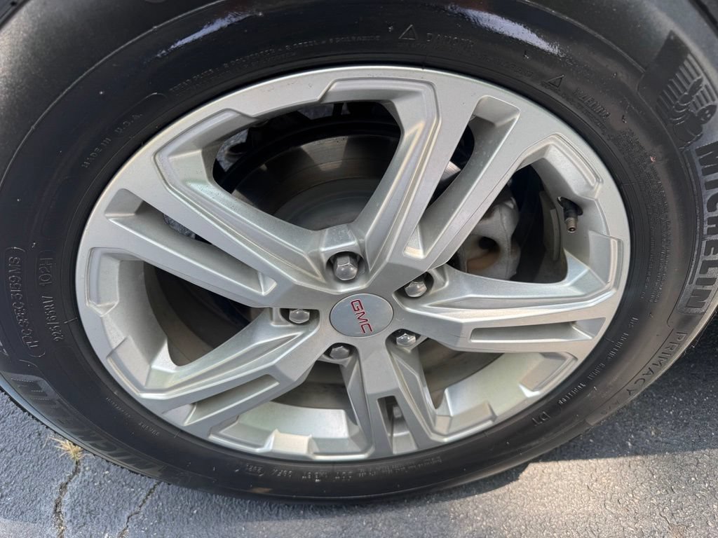 2022 GMC Terrain SLE - Photo 11