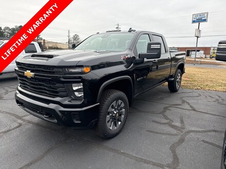 2025 Chevrolet Silverado 2500 HD Custom Truck