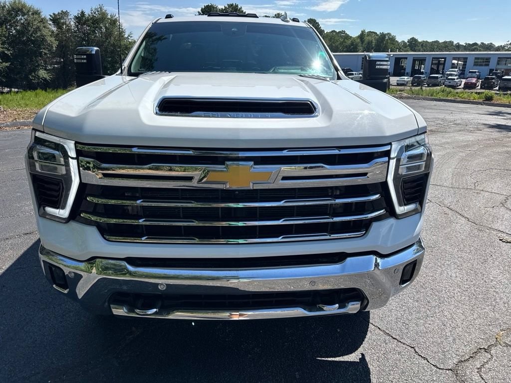 2024 Chevrolet Silverado 3500HD LTZ - Photo 14