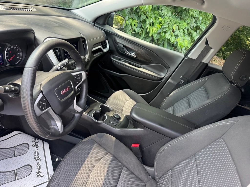 2022 GMC Terrain SLE - Photo 17
