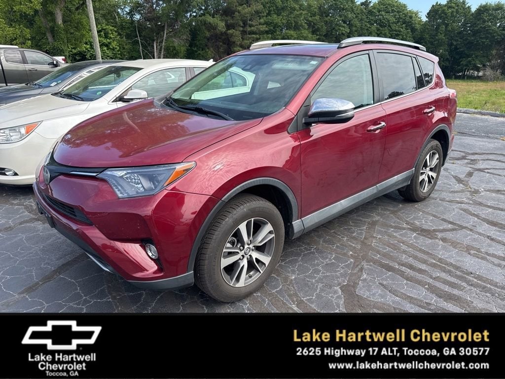 2018 Toyota RAV4 XLE's photo