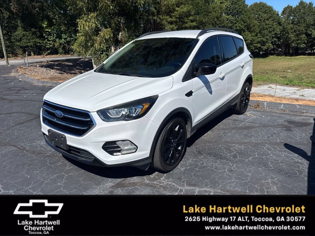 Used 2018 Ford Escape SE with VIN 1FMCU0GD6JUB37007 for sale in Toccoa, GA