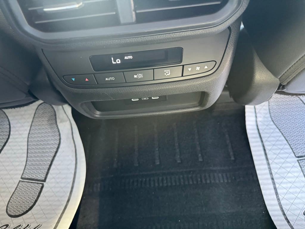2025 Honda Pilot EX-L - Photo 14