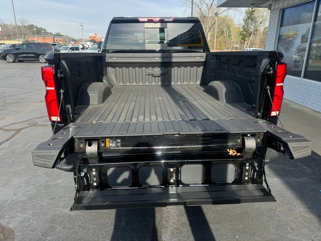 2026 Chevrolet Silverado 2500 HD LTZ - Photo 6