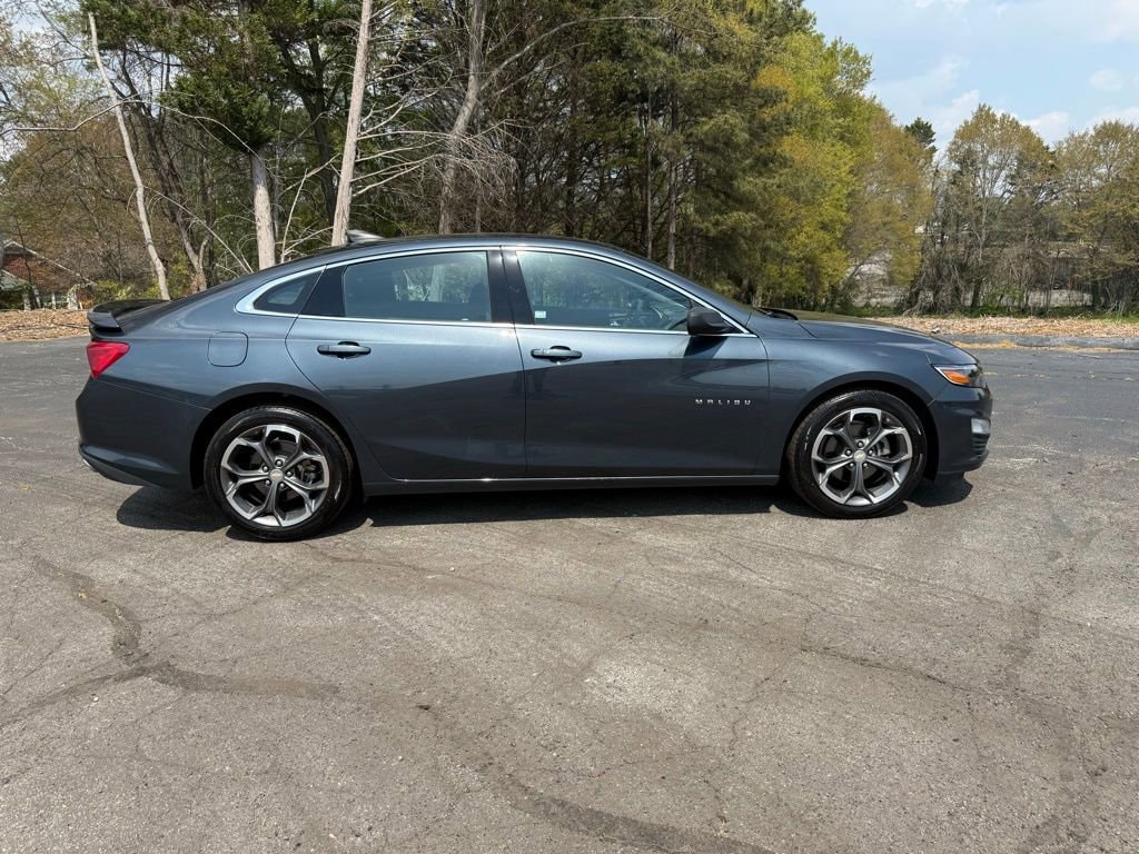 Used 2019 Chevrolet Malibu 1RS with VIN 1G1ZG5ST5KF190507 for sale in Toccoa, GA