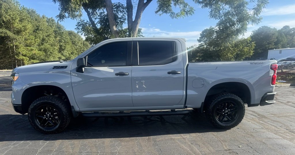 2024 Chevrolet Silverado 1500 Custom Trail Boss photo 2
