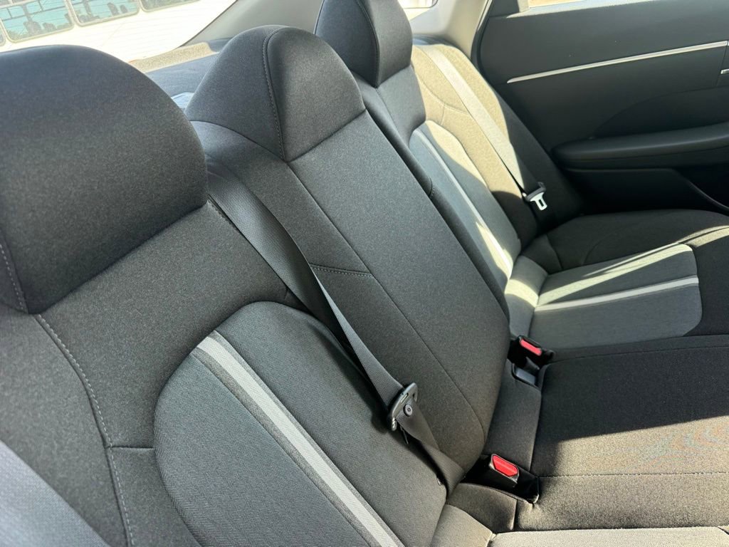 2021 Hyundai Sonata SE - Photo 9