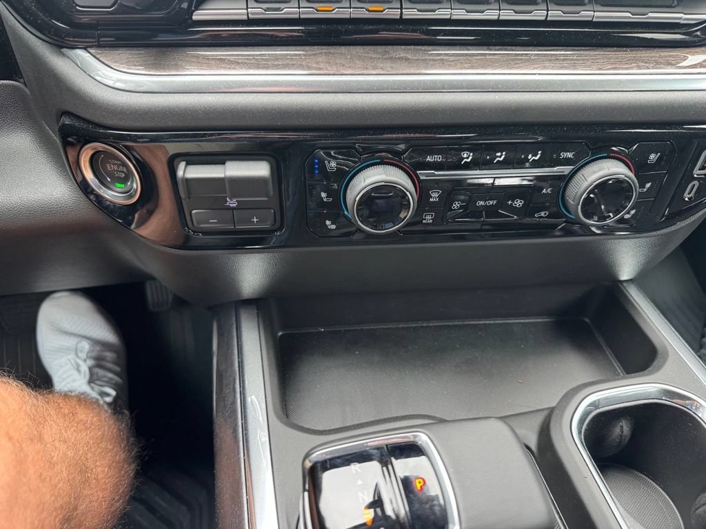 2025 Chevrolet Silverado 1500 LTZ - Photo 26