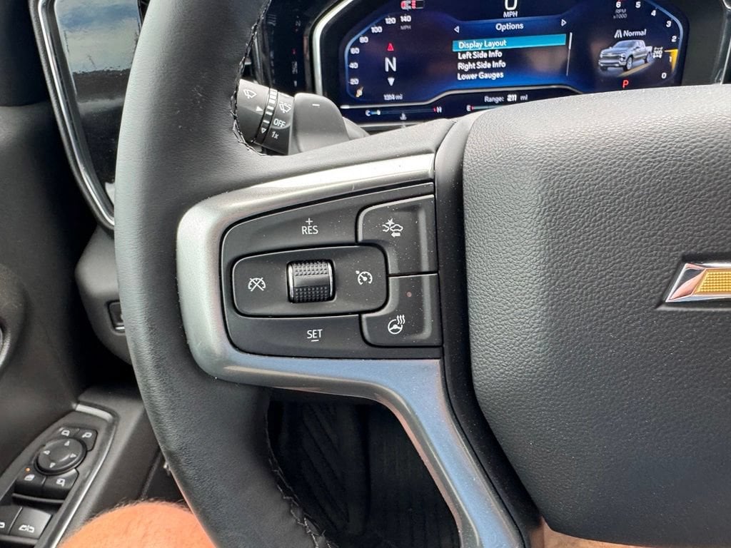 2025 Chevrolet Silverado 1500 LTZ - Photo 24