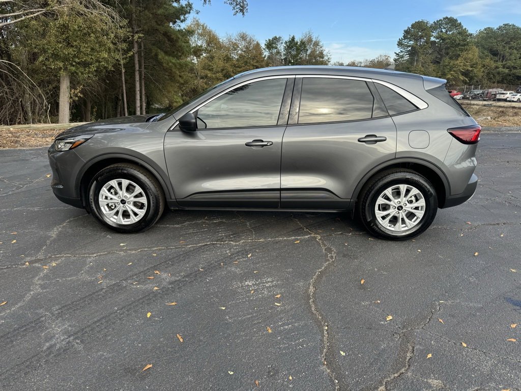 2024 Ford Escape Active photo 2