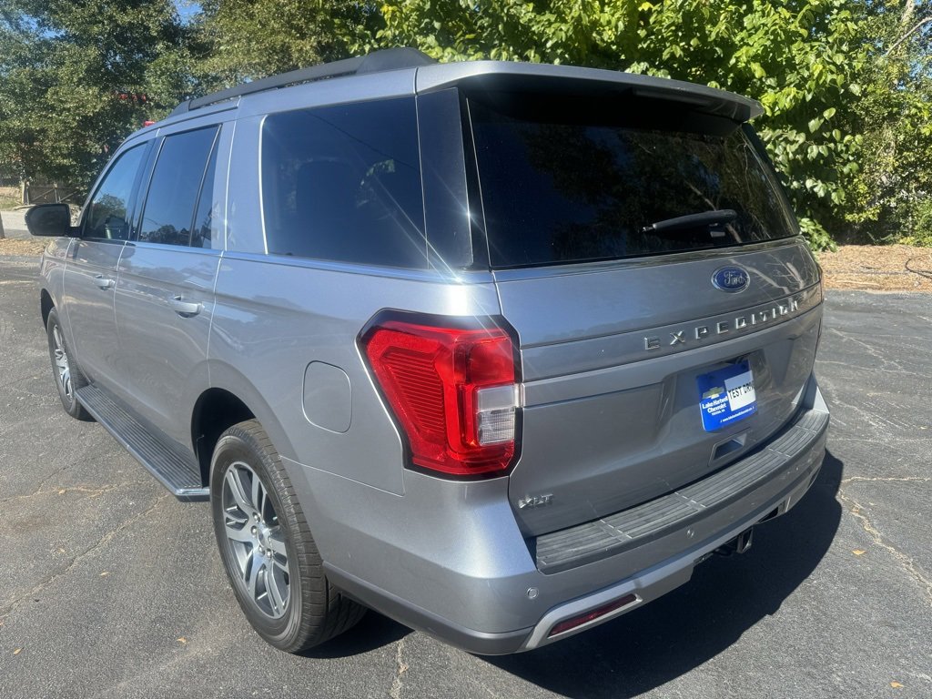 2023 Ford Expedition XLT photo 2