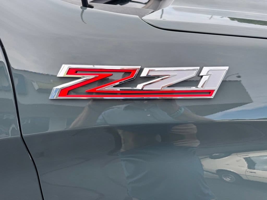 2025 Chevrolet Silverado 1500 LTZ - Photo 15
