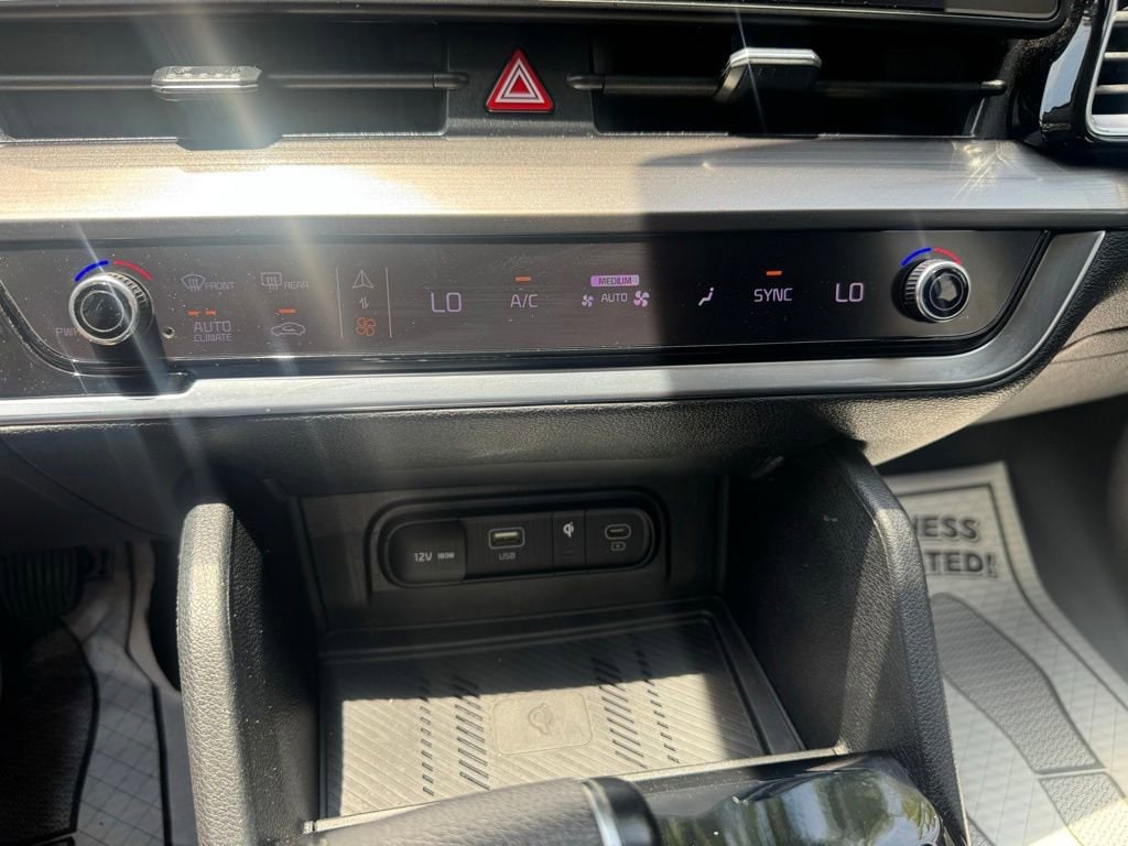 2023 Kia Sportage EX - Photo 22
