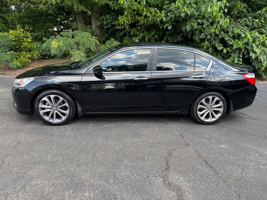 Used 2015 Honda Accord Sport with VIN 1HGCR2F53FA221081 for sale in Toccoa, GA
