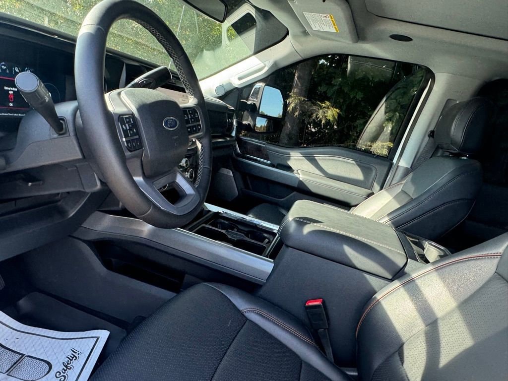 2025 Ford F-350 Super Duty Lariat - Photo 16