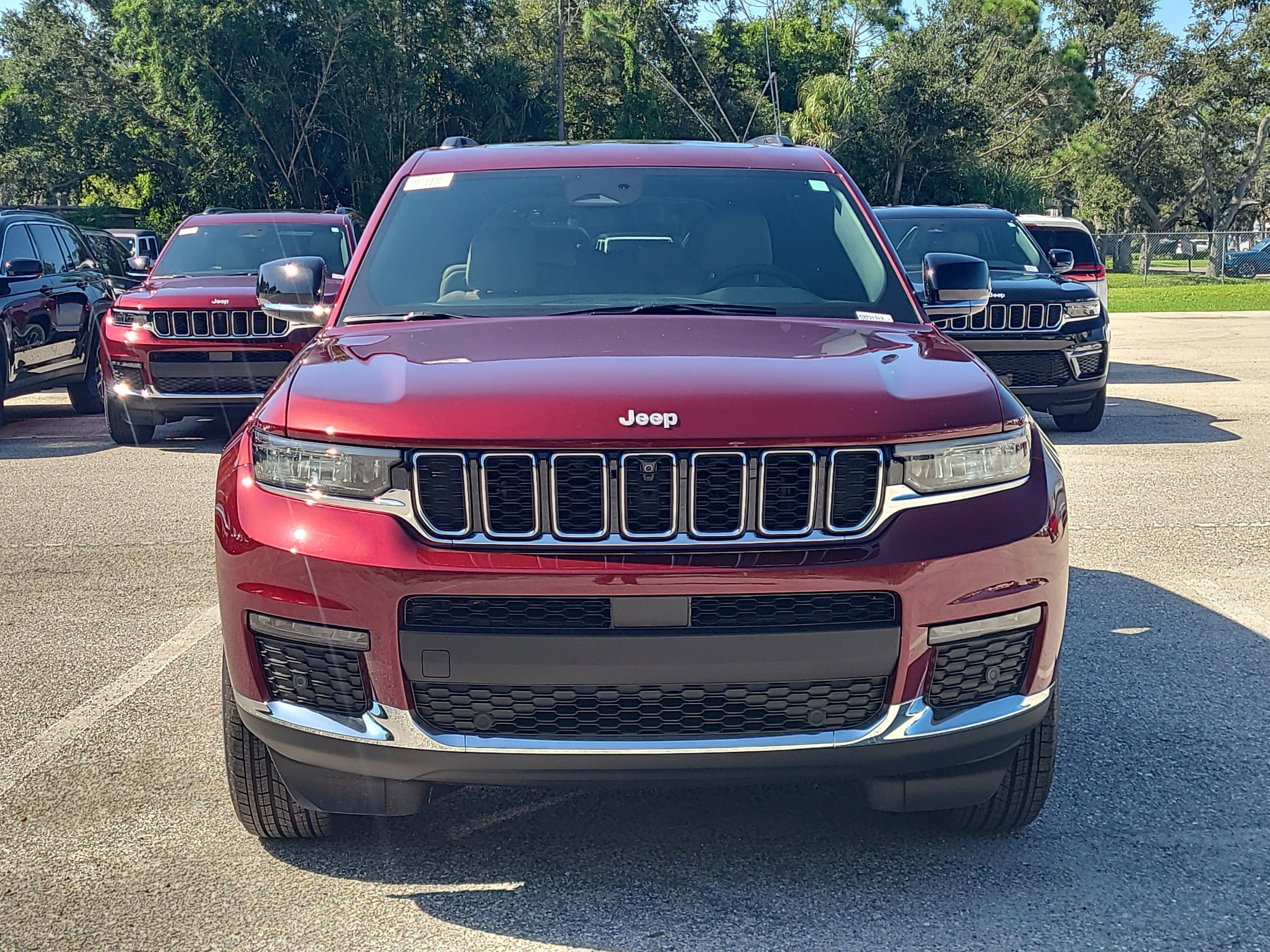 2025 Jeep Grand Cherokee L Limited's photo